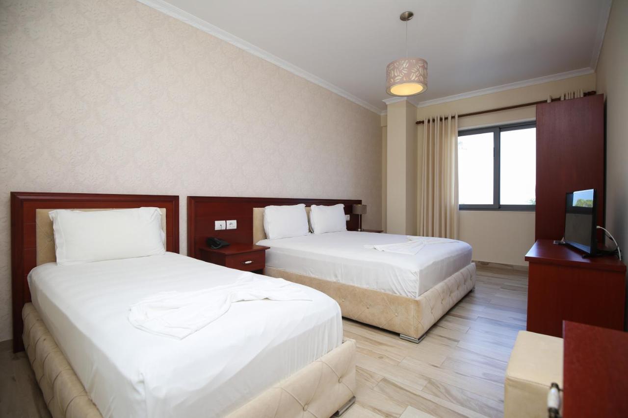 Hotel Summer Stars فلورا المظهر الخارجي الصورة